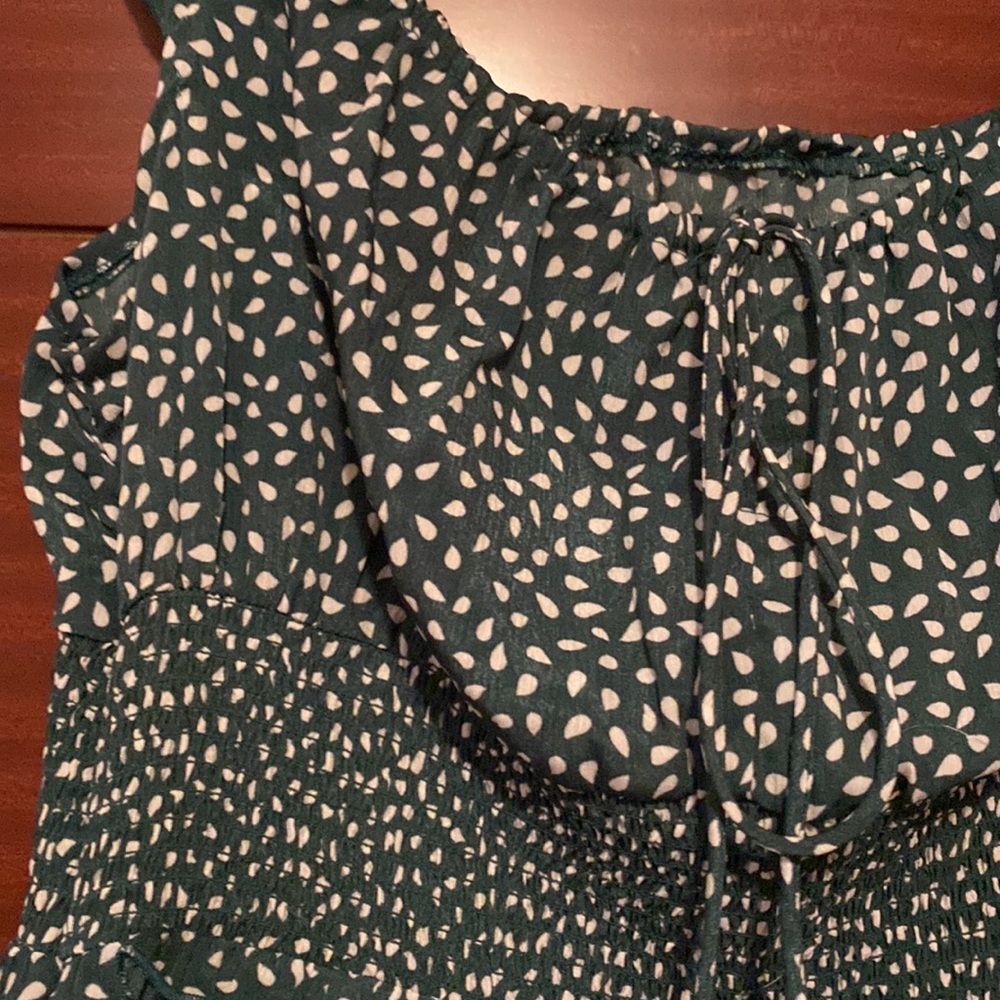 light sleeveless summer dress - Picture 3 of 3